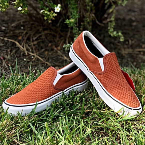 Restock NWT Vans Embossed Suede Sequoia Slip-on - Picture 8 of 8